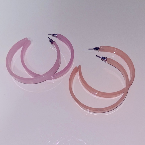 4 for $20) 2 Pairs of Lucite Hoop Earrings 🔶💕 - Picture 1 of 2